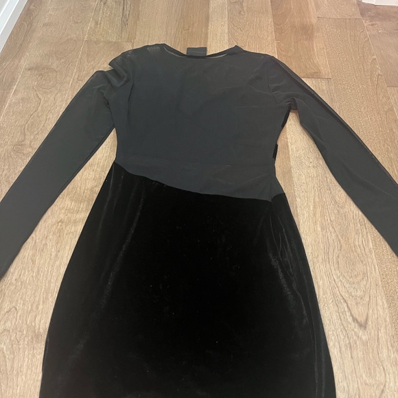 ROOM SERVICE-VELVET MESH CUT OUT DETAIL MINI DRESS - Picture 7 of 8